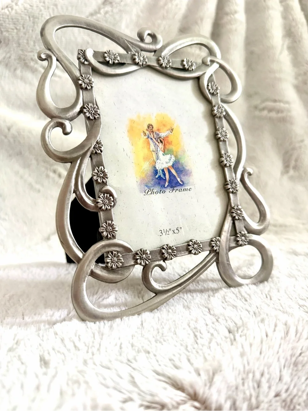 Elegant Silver Floral Scroll Photo Frame - 3.5x5